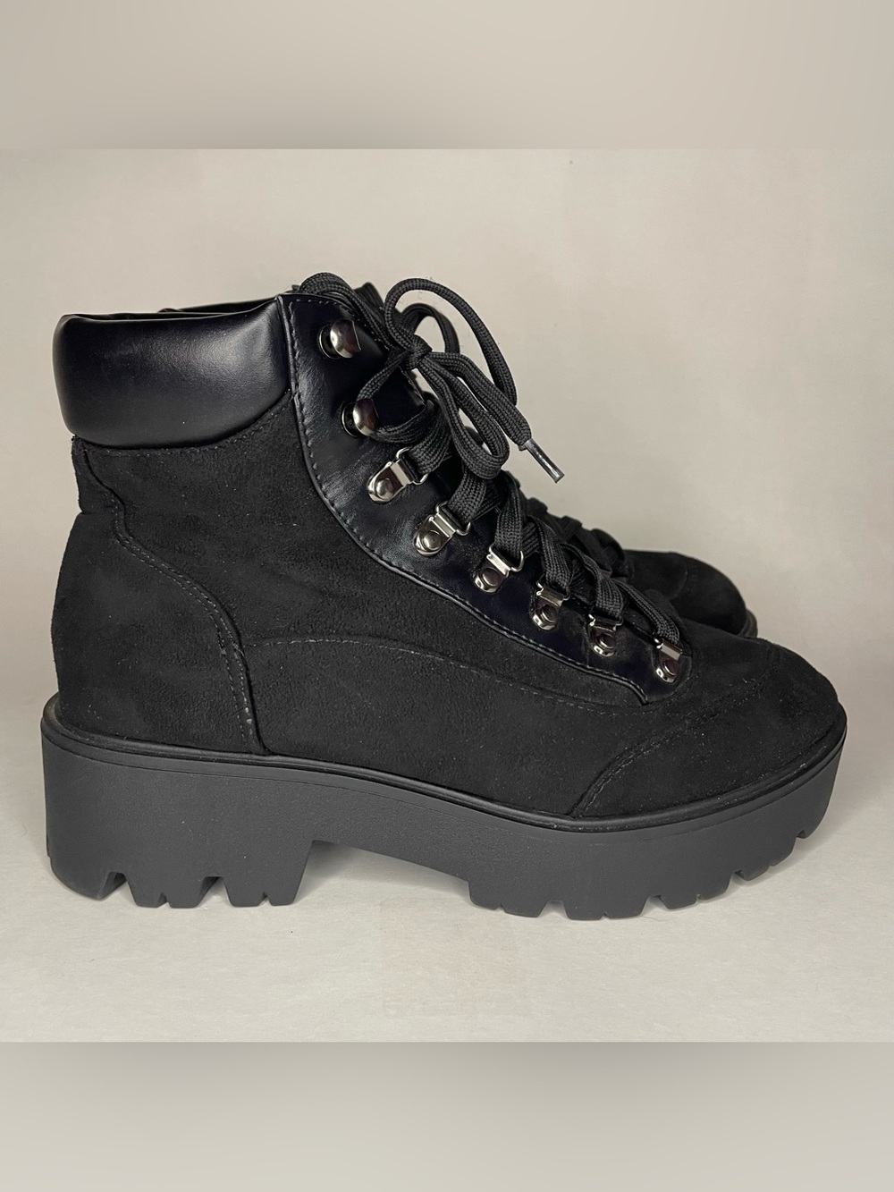 Soda Women's Combat Boots Black Sz 8 Lace Up Grunge Biker Gothic Punk Y2K Chunky